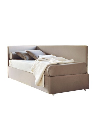 Upholstered trundle bed divan