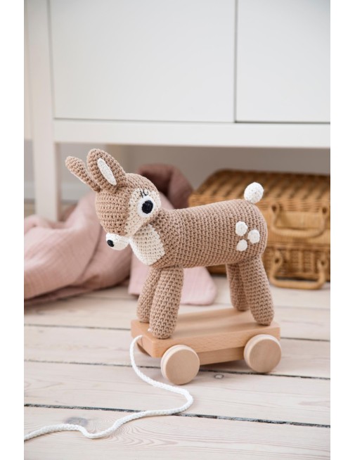 Crochet pull-along toy, Dixi the deer Sebra
