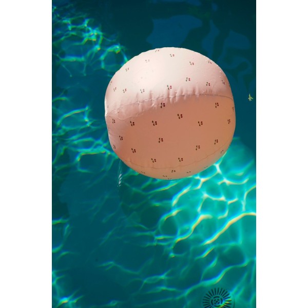 Kirschwasserball